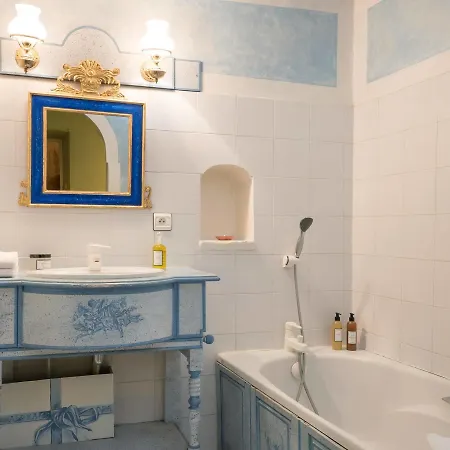 Casa Theodora - De Charme Et Caractere 3*