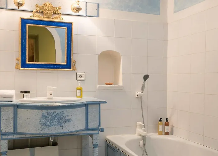 Casa Theodora - De Charme Et Caractere 3*